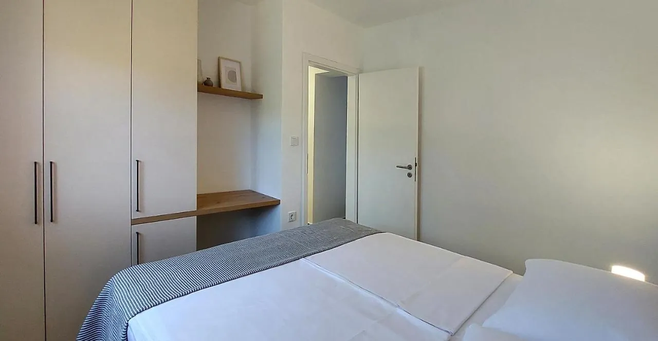 Maslenica Apartments